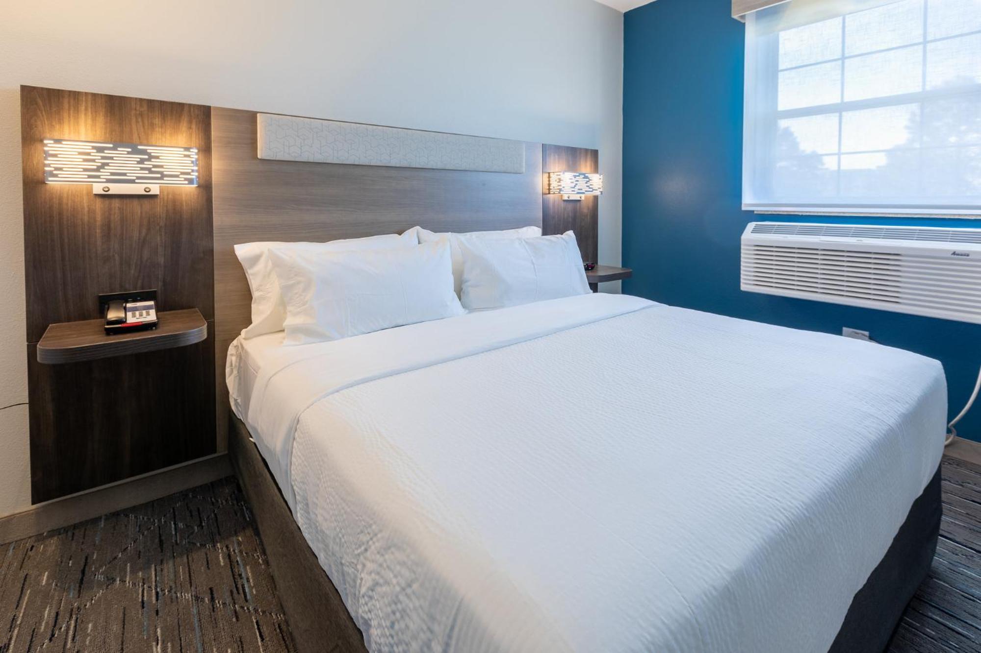 Holiday Inn Express & Suites Englewood - Denver South By Ihg Lone Tree Exterior photo