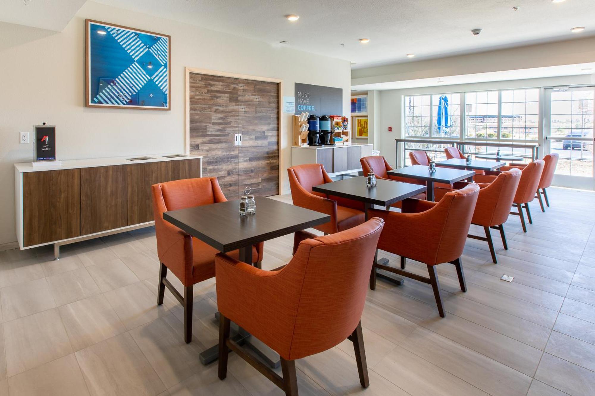 Holiday Inn Express & Suites Englewood - Denver South By Ihg Lone Tree Exterior photo